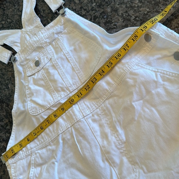 Tinseltown White Denim cotton Overalls shorts NWT L - Picture 7 of 11